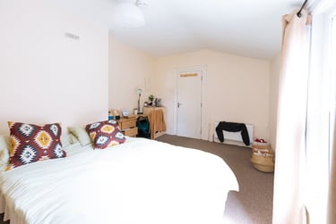 5 bed house, Ethnard Road, Peckham, London, SE155UN - Image 2